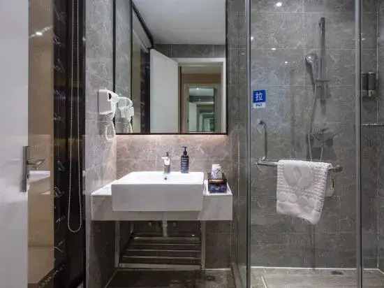 Yeste Hotel (Napo)