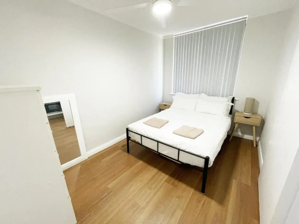 Studio 101 - First floor Fremantle studio apartment