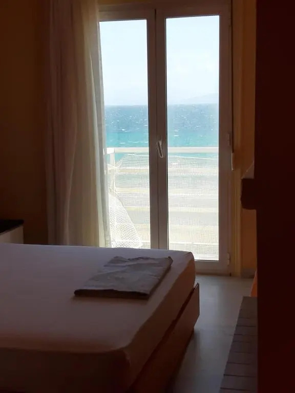 Apartment Michalis by the Sea