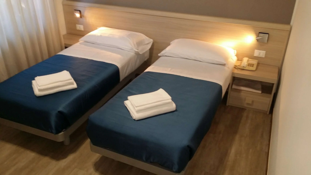 Flying Hotel