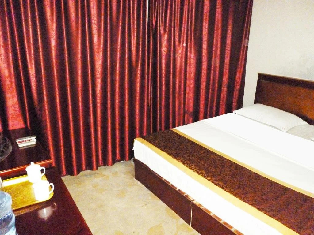 Zhijia Express Hotel