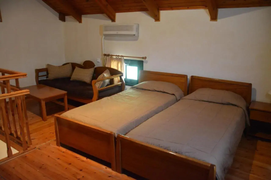 Aristotelis Apartments