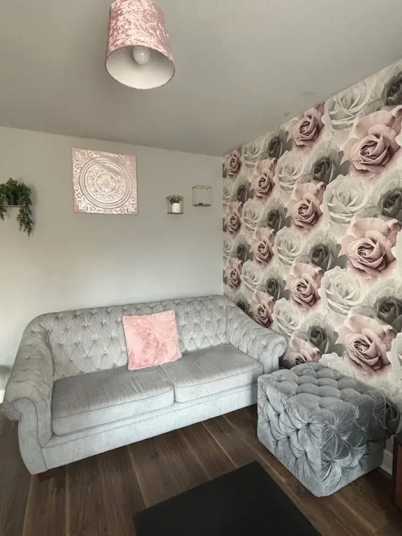 Trowbridge House, Long Stay Disc, Parking, Wifi