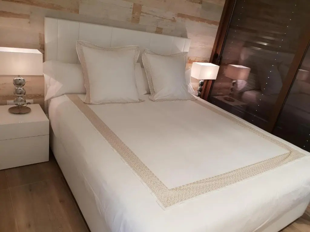 Las Colinas - 4 Bedroom Acacia Villa