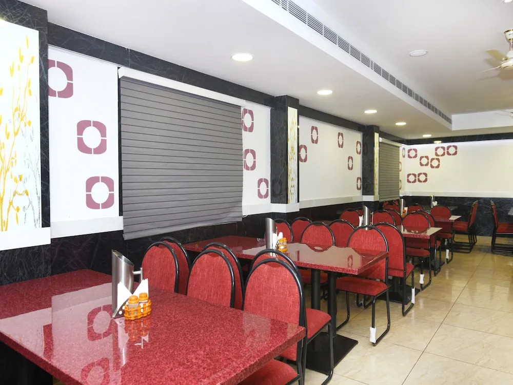 Rahmath Residency by OYO Rooms