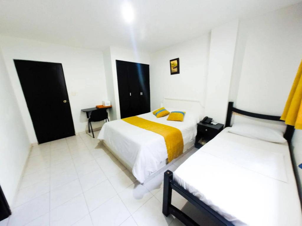 Hotel Tayromar