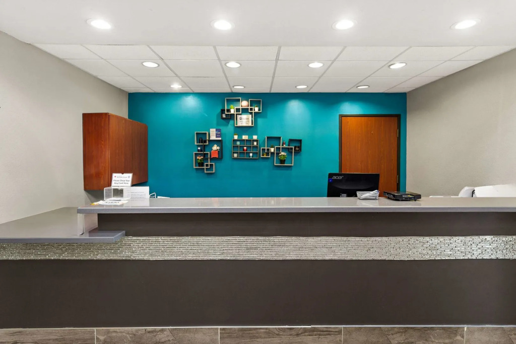 Best Western Galleria Inn & Suites