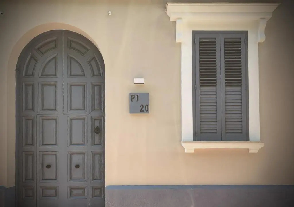 Satyria Apartments
