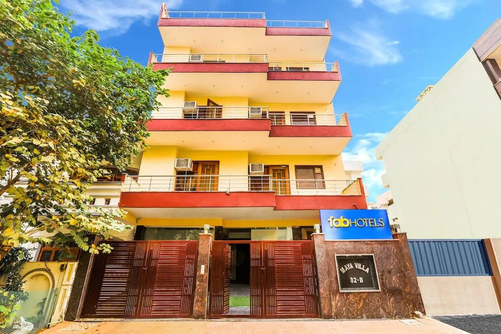 FabExpress Star Guest House