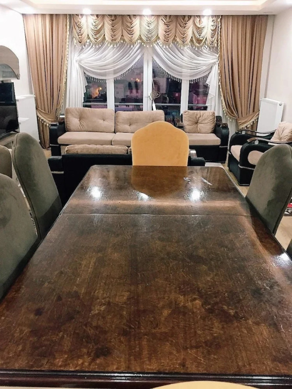 Safe Secure 3 bedroom top floor flat