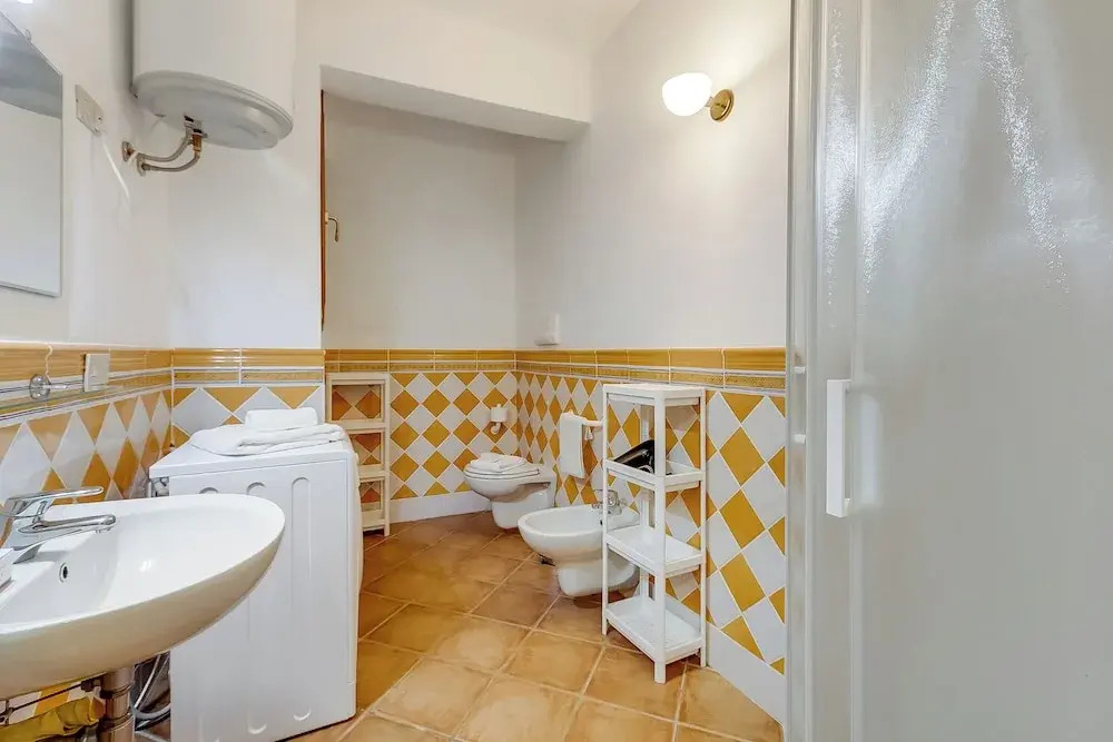 Il Borgo 10/5 700m From The Beach