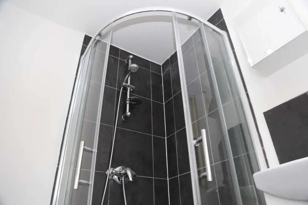 Budget 4-bedrooms In Thamesmead