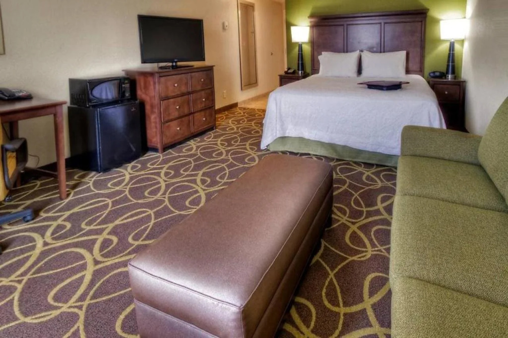 Hampton Inn & Suites Rochester Downtown