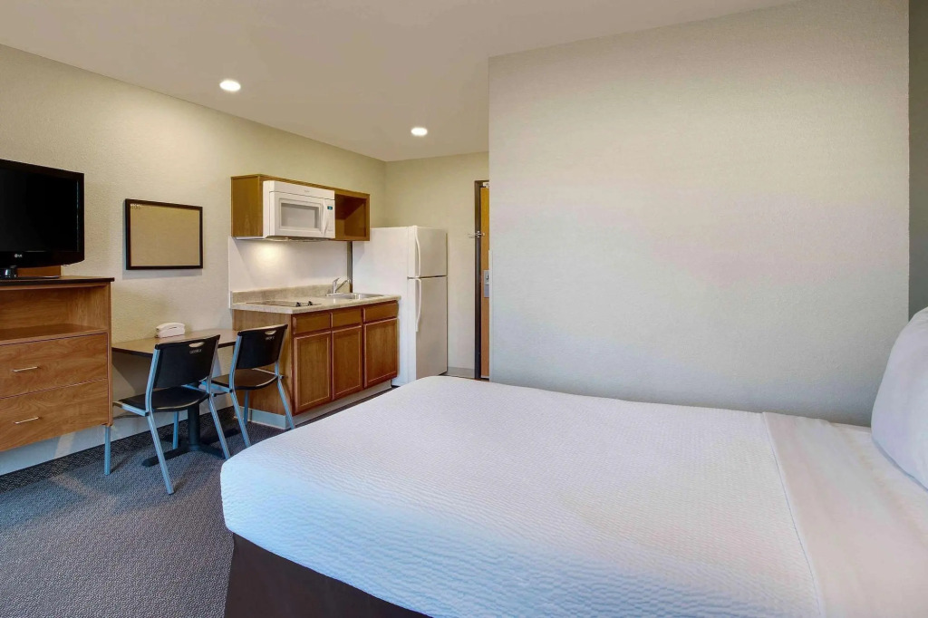 WoodSpring Suites Washington DC Andrews AFB