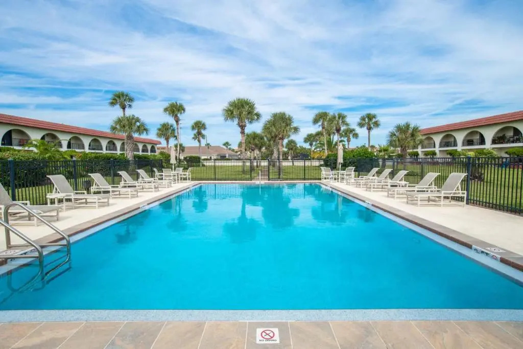 Ocean Club 38