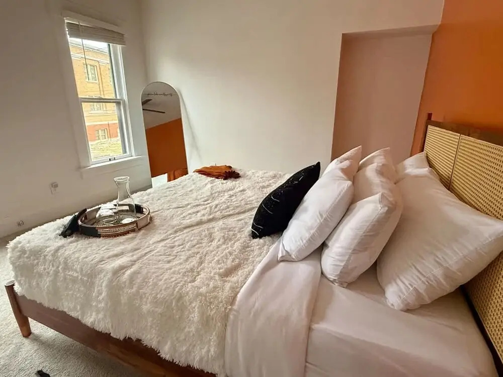 Prime Location Top Rated Free Parking