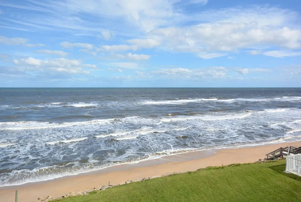OC401 - Ocean Condo