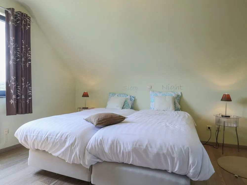 Beautiful Holiday Home with Hot Tub in Durbuy