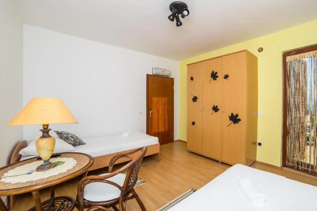 Apartment Mande