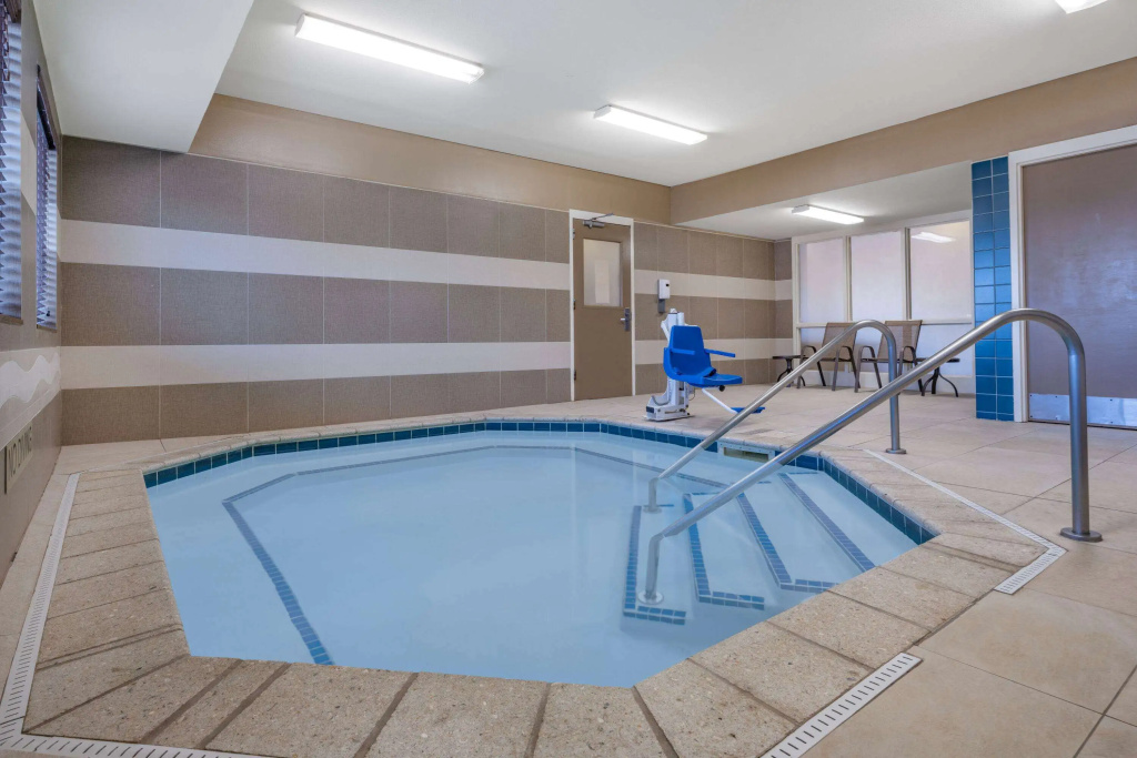 Hawthorn Suites by Wyndham Williston