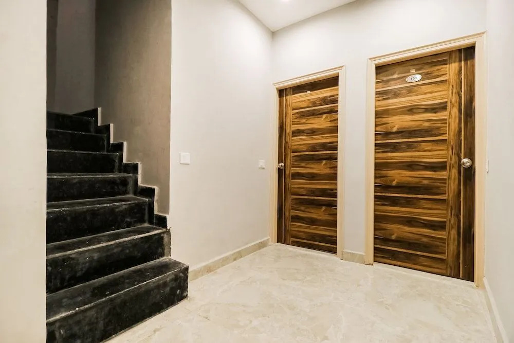 Oyo 61261 Hotel Z