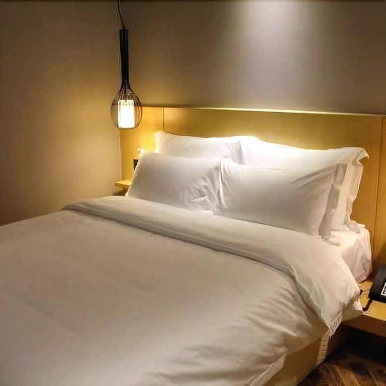 Boning Hotel