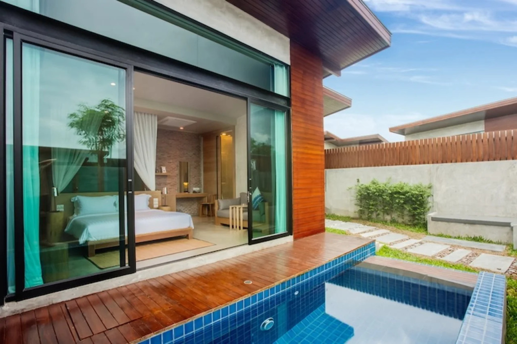 Sunday Sea Two Pool Villa Pattaya