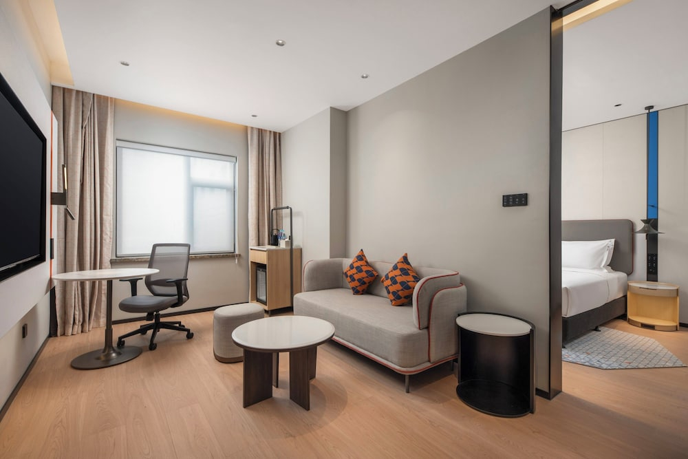 Holiday Inn Express Jinan Quancheng Square by IHG
