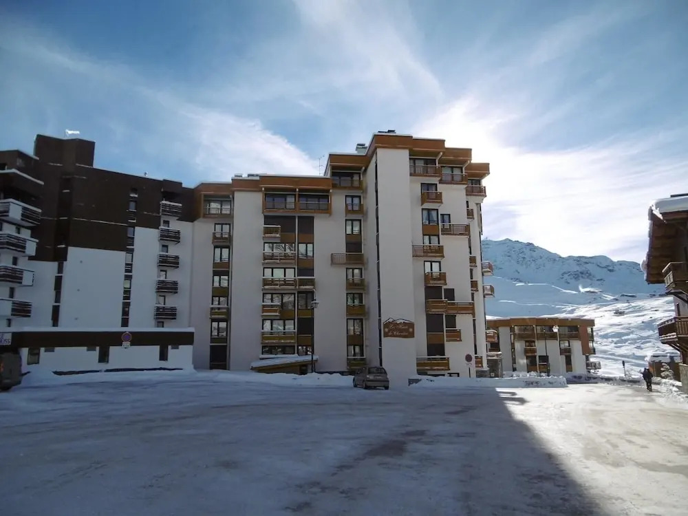 nice apartment with bedrrom and bunk beds in the entrance Apartment 1