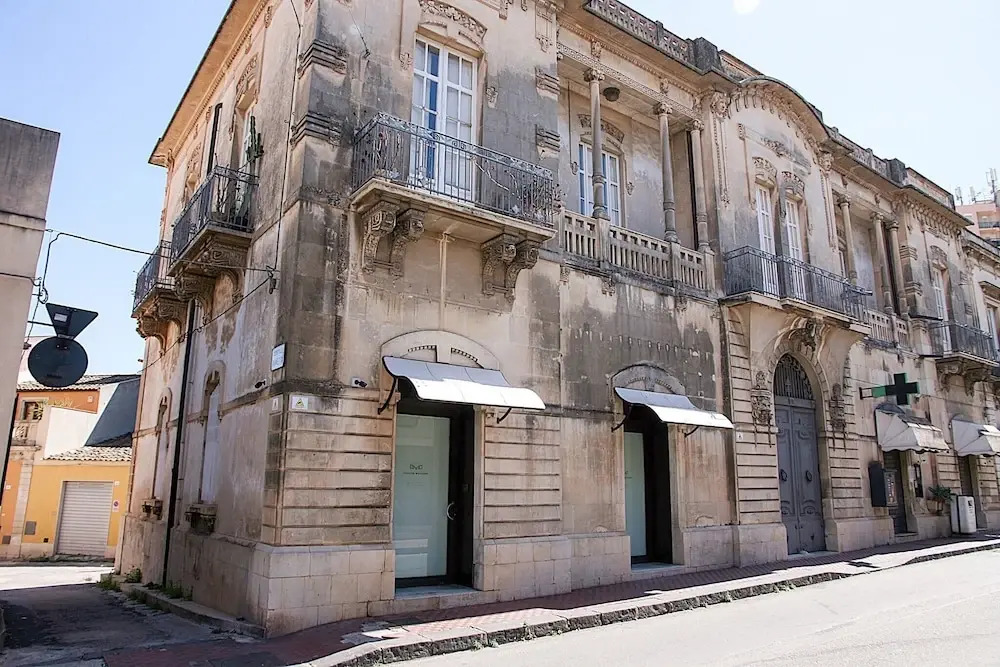 Palazzo Nicastro Guest House Red