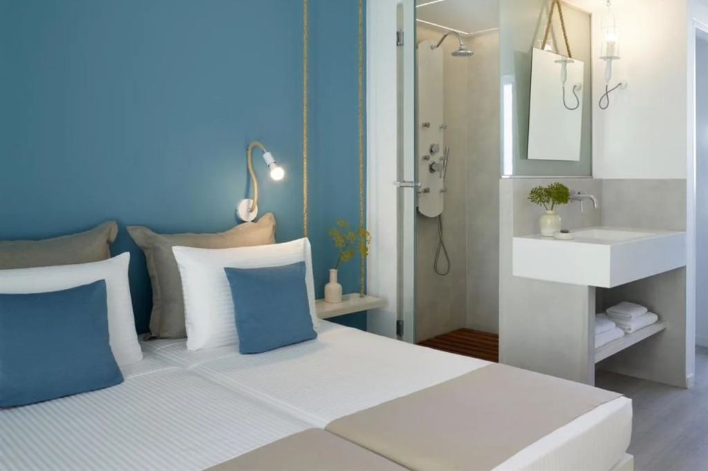 Kouros Seasight Hotel