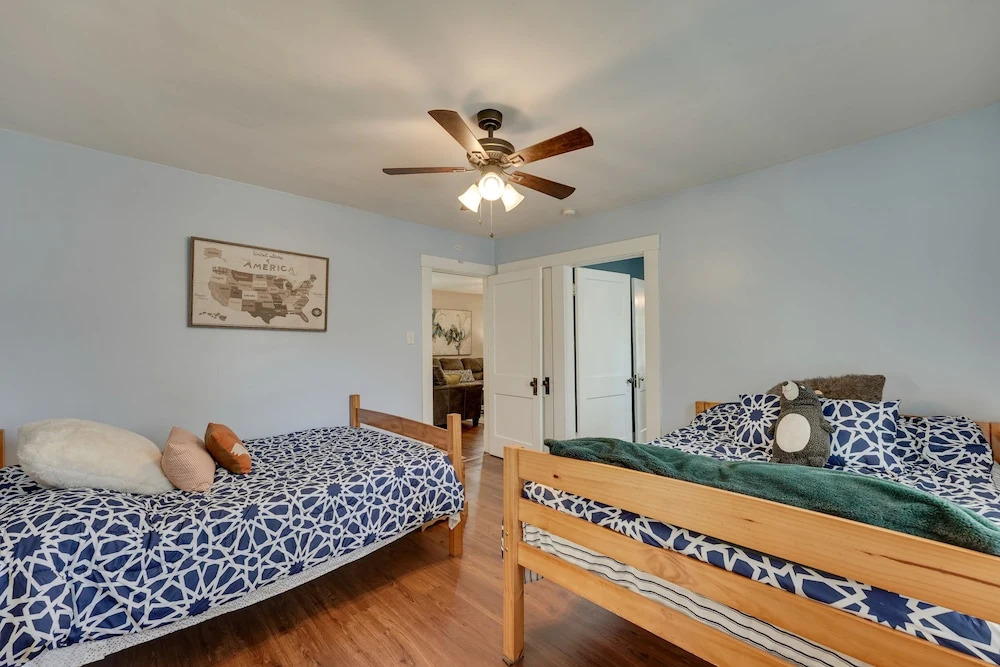 Dog-friendly Springfield Home < 1 Mi to Msu!