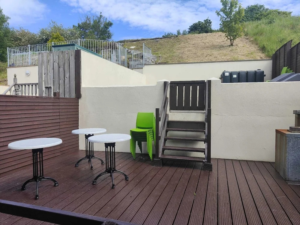 Castleview Large 3 Bedroom Family House - Glenarm