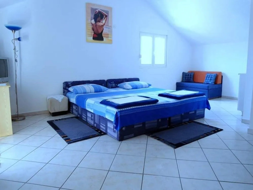 Apartments Slavica Trogir
