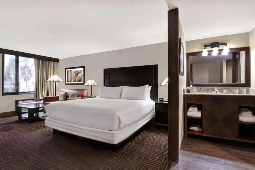DoubleTree by Hilton Phoenix- Tempe