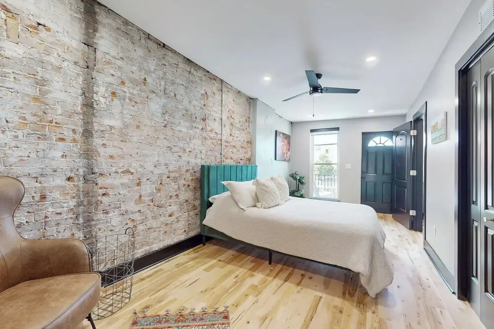 1 BR Apartment w/ Full Kitchen & Great Location