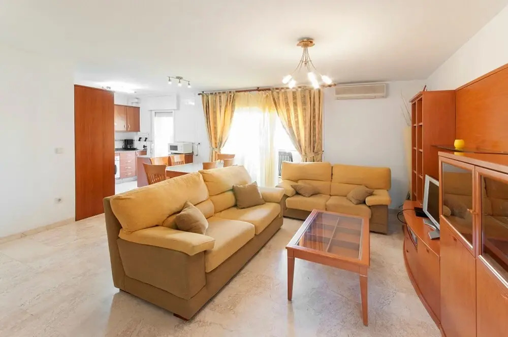 Cascades in D nia With 2 Bedrooms and 1 Bathrooms