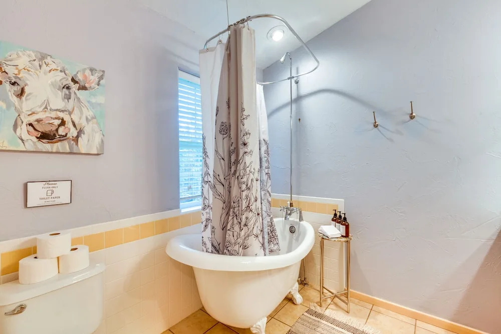 Cozy Angel Fire Vacation Rental: 4 Mi to Resort!