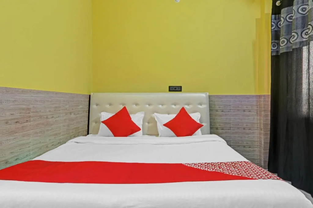 Oyo 87705 Hotel Bdr Lawn