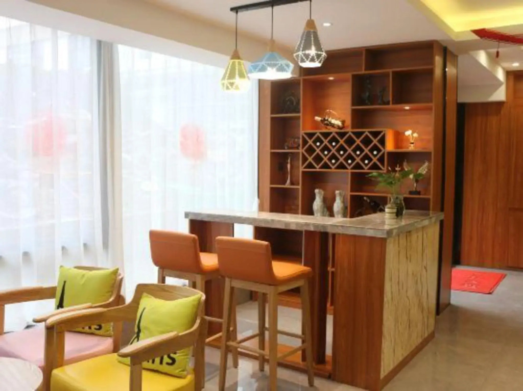 U Trip Hotel (Guilin Lingui Wanda Plaza Municipal Government Store)
