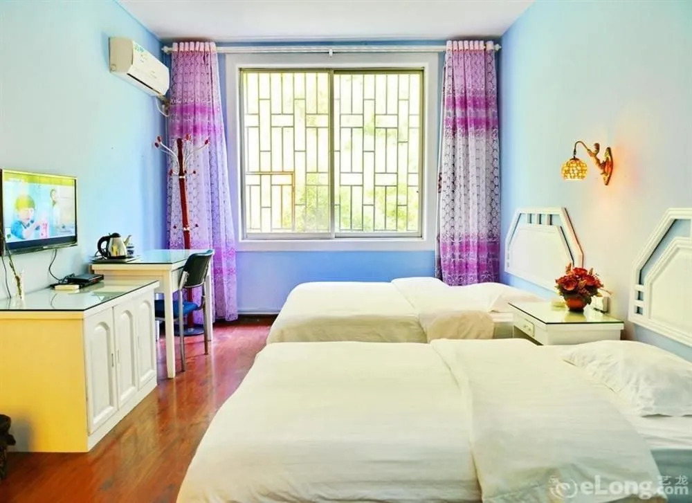 Yangshuo Beautiful View Holiday Inn