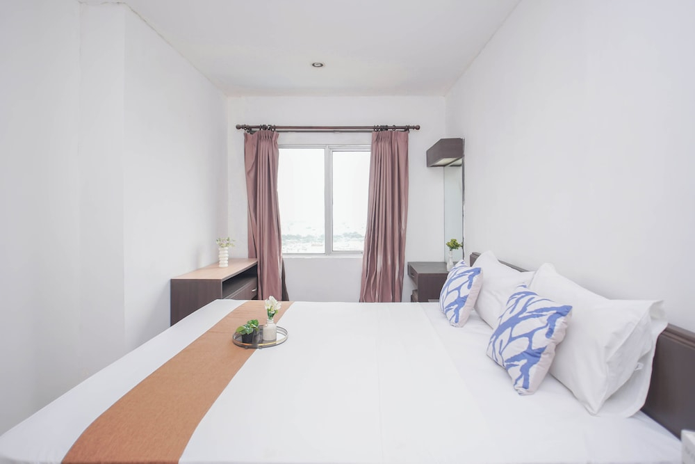 Cozy 2BR Cosmo Residence Apartment near Thamrin City Mall