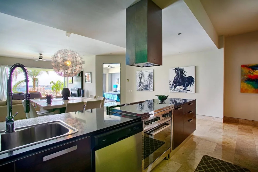 Bay View Modern Condo Paramount Bay At Amapas