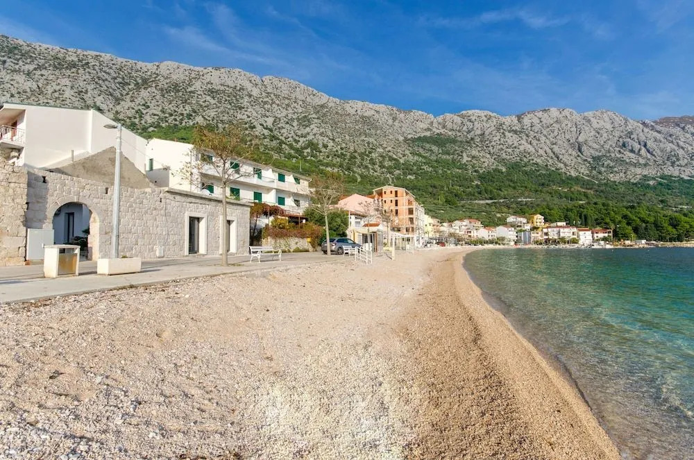 Apartment On the beach