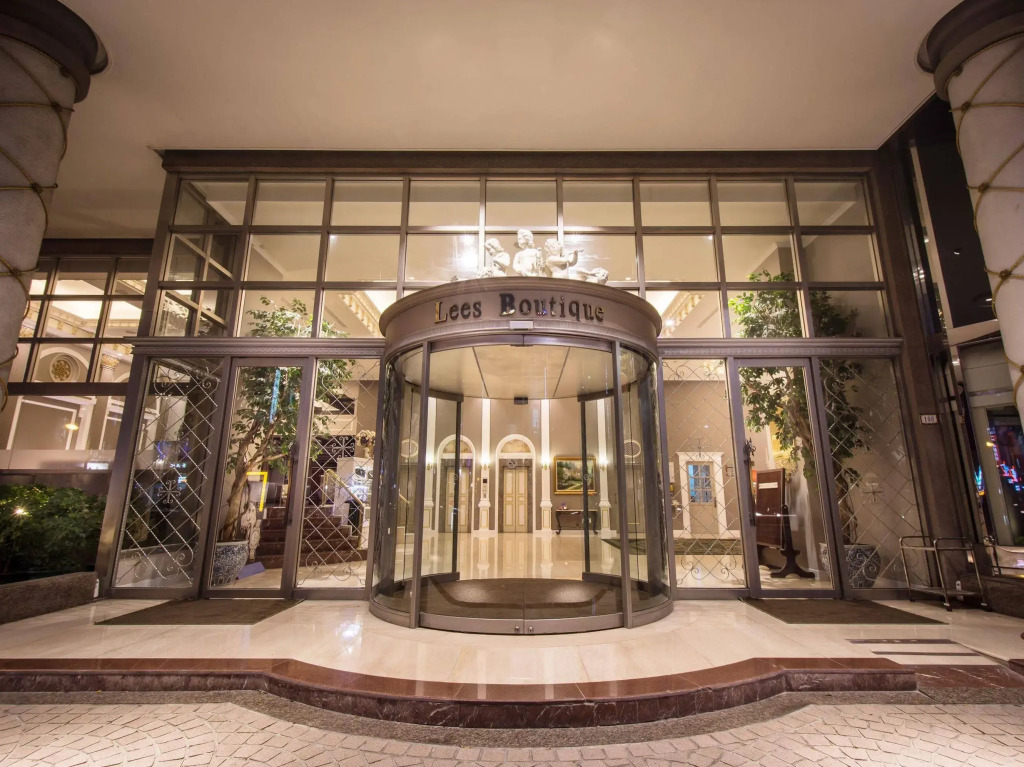 THE LEES Hotel