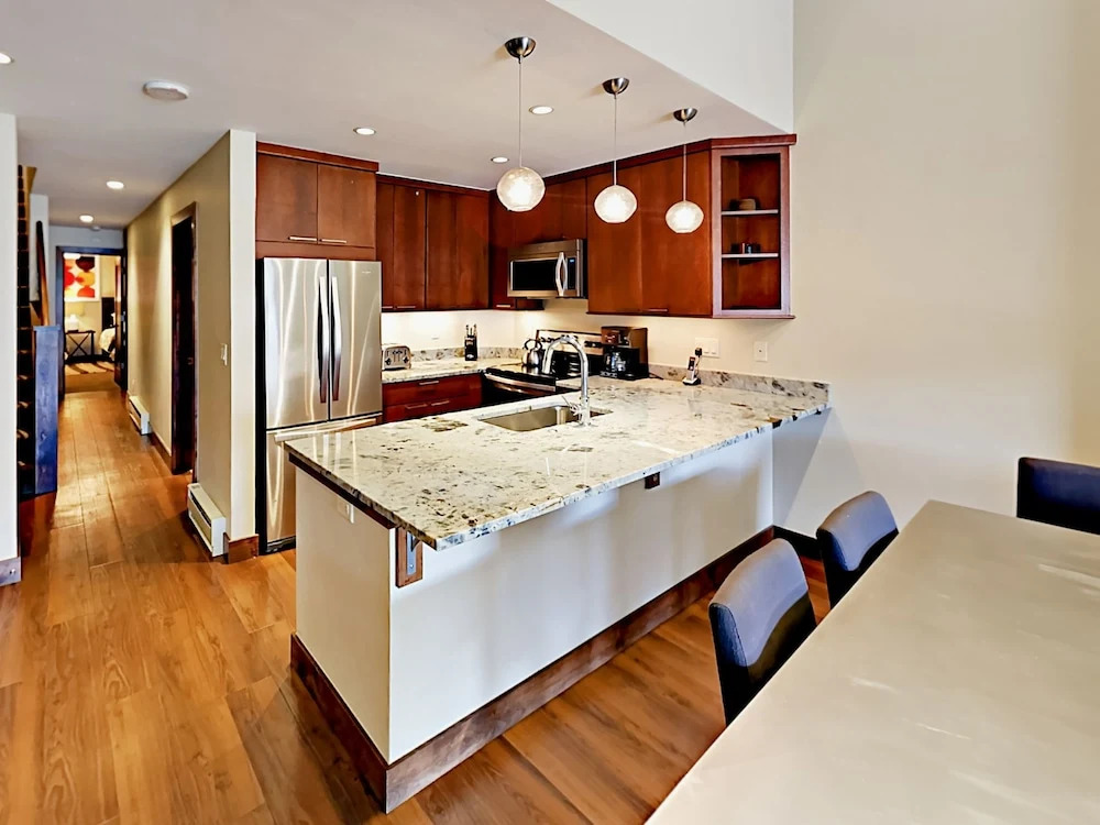 137 Benchmark Rd Condo Unit 518 3 Bedrooms 3 Bathrooms Condo