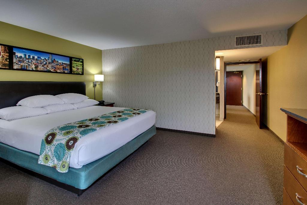 Drury Inn & Suites Houston Galleria