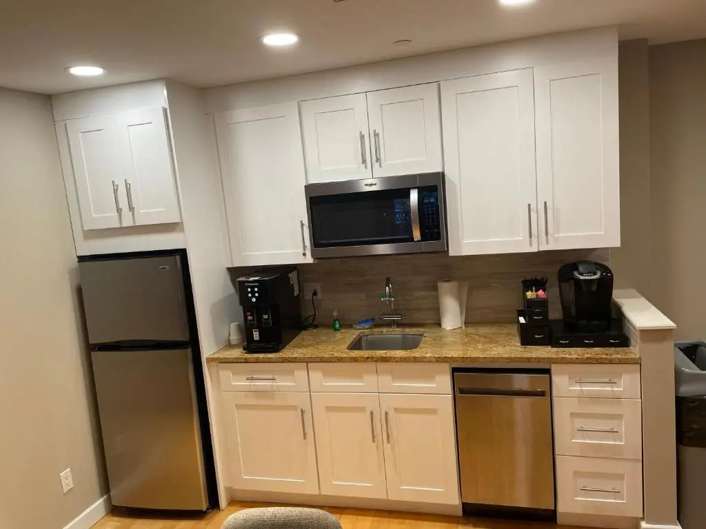 National at 888 Sixth Avenue - Furnished Apartments