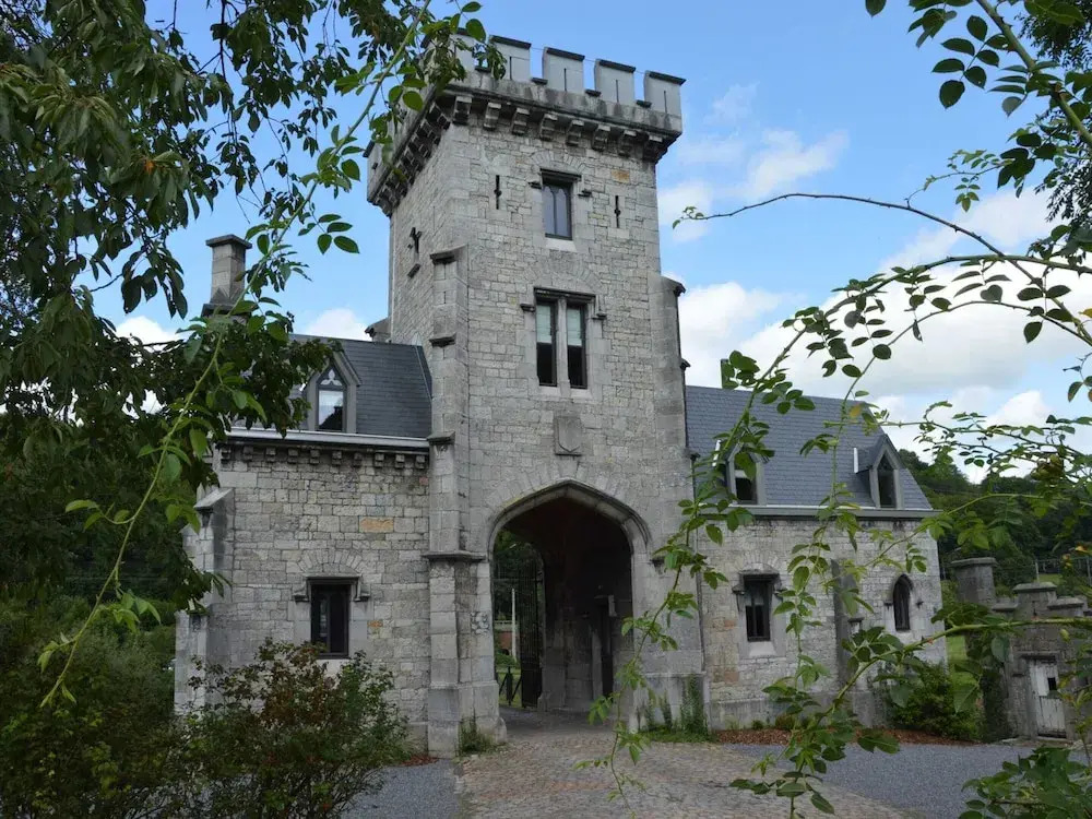 Splendid Holiday Home in Pepinster With Private Garden, BBQ
