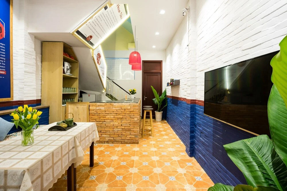 The Red House - Hostel